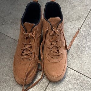 Sorel Women’s Tan Suede Chukka Boots